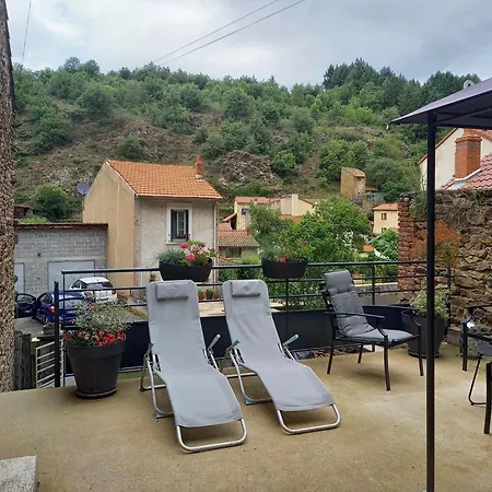カントリーハウス Des Remparts Pres De Clermont, Confort Et Charme - Fr-1-582-541